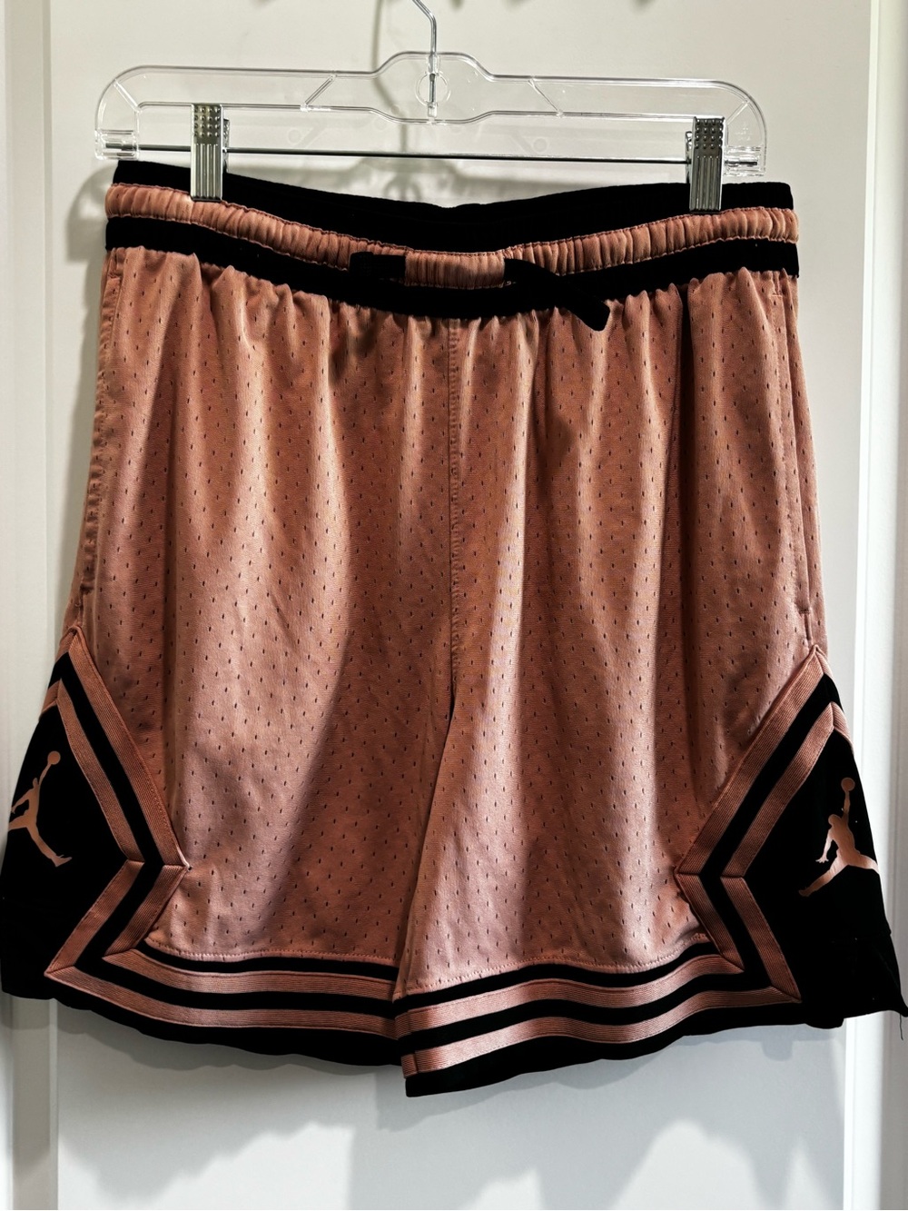Jordan Rose Whisper /Black Basketball Shorts YL